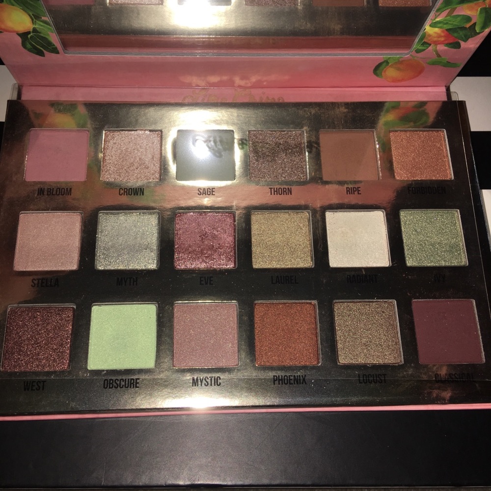 Lime Crime Venus XL 2